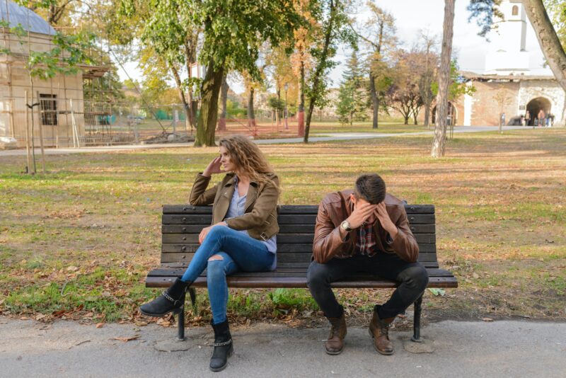 Conheça os 7 sinais que indicam que seu parceiro não te ama mais