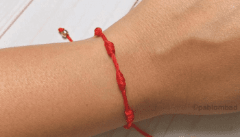 Descubra o Poder da Pulseira Vermelha: Amuleto de Proteção e Positividade